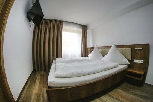 Look Hotel & Rooms Κράιλσχαϊμ Εξωτερικό φωτογραφία